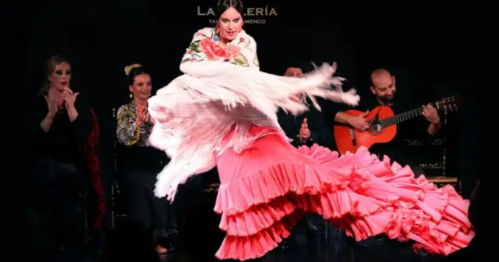 Valencia: Espectáculo flamenco con cena en La Bulería.