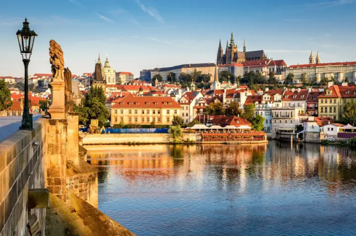 Castillo de Praga y Catedral de San Vito Visita Privada a Pie