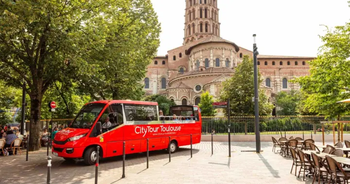 Toulouse: recorrido turístico en minibús descapotable con audioguía