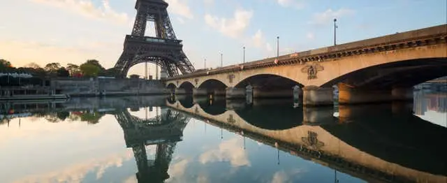 Entradas a la 1ª y 2ª planta de la Torre Eiffel + Crucero por el Sena