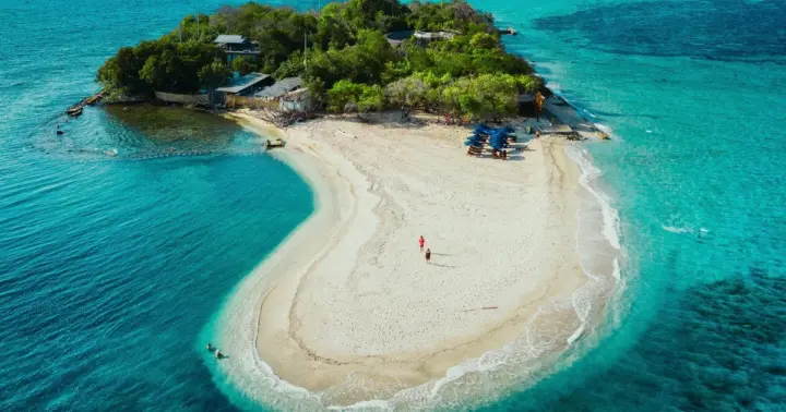 Cartagena: ecoescapada a la isla Corona + barra libre de cerveza Corona