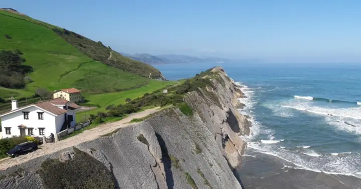Tour privado de la Costa y la Campiña Vascas