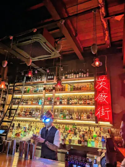Kuala Lumpur: Hidden Bars, Forbidden History and Street Food