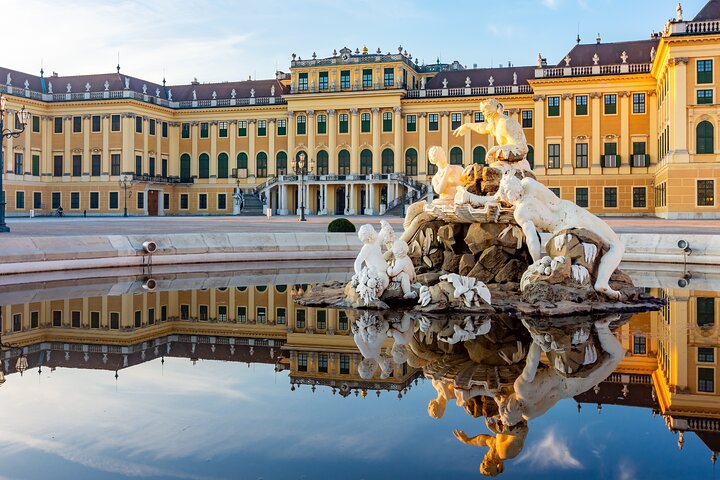 Schönbrunn Palace Guided Tour with Skip the Line Access