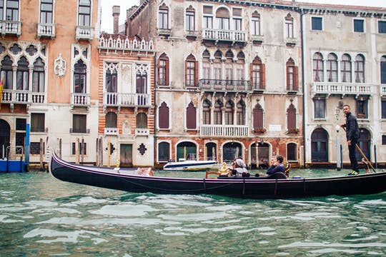 Visita a pie de Venecia en grupo reducido con Basílica de San Marcos y paseo en góndola