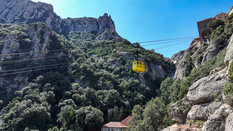 Billete de ida y vuelta teleférico Aeri Montserrat