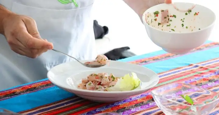 Lima: clase de ceviche indígena y pisco sour de maracuyá