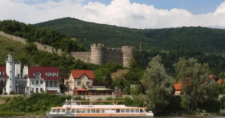 Bratislava: Devin Castle Boat Trip with Wine Tasting