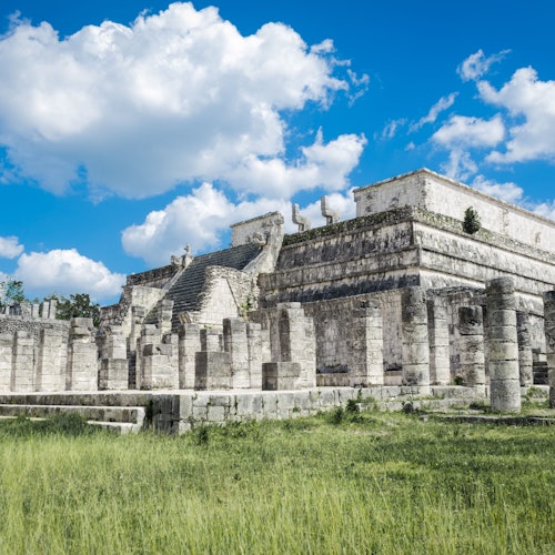 Chichén Itzá, Izamal y Cenote Xcajum: Traslado de ida y vuelta desde Mérida + Comida