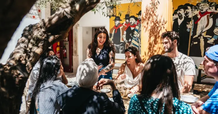 Lisbon: Baixa District Food Tour with Dinner and Drinks