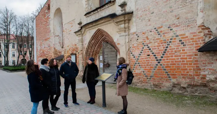 Vilnius: Morning Coffee Tour with Local Guide