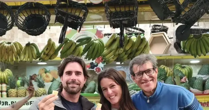 Bogotá: tour por el mercado de Paloquemao con degustación de fruta
