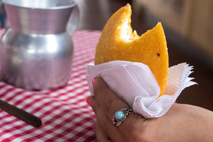 Sabores de Colombia - Tour de comida callejera en Cartagena