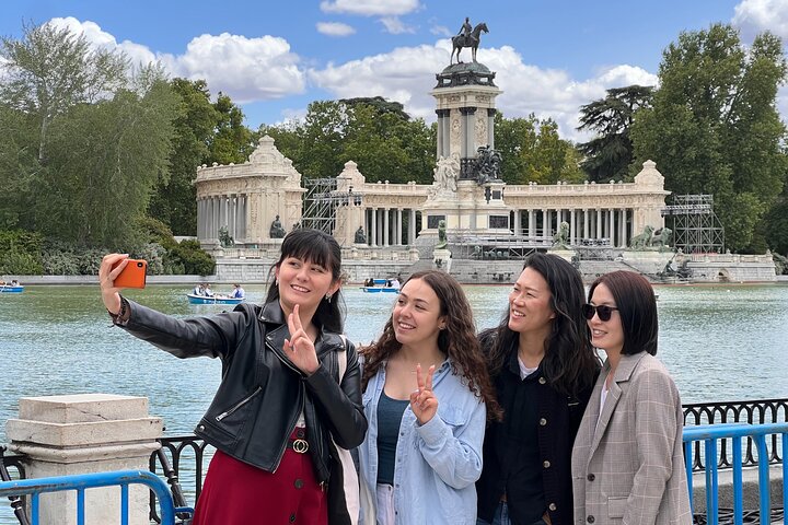 Tour Paisaje de la Luz y Museo del Prado de Madrid