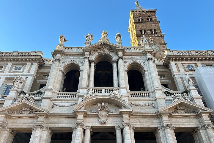 Iglesia de Santa María la Mayor con acceso a la terraza