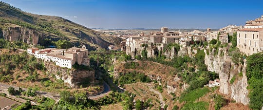 Visita a la naturaleza y la ciudad de Cuenca desde Madrid