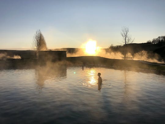 Excursión de un día al Círculo Dorado y la Laguna Secreta