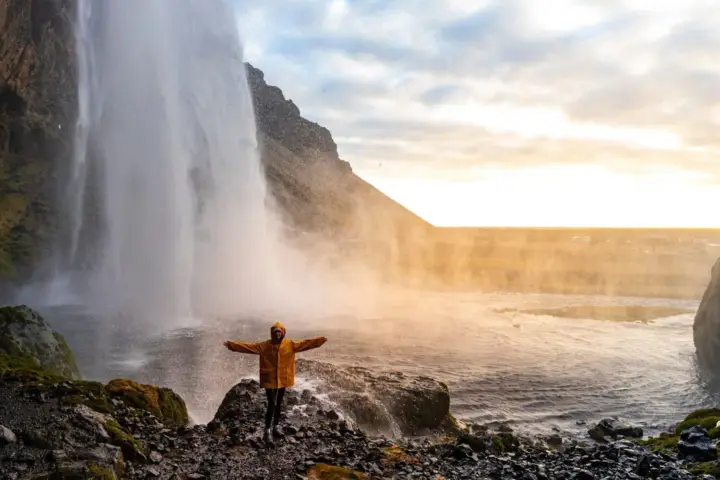 Reykjavik: South Coast Waterfalls, Beach, & Glacier Tour