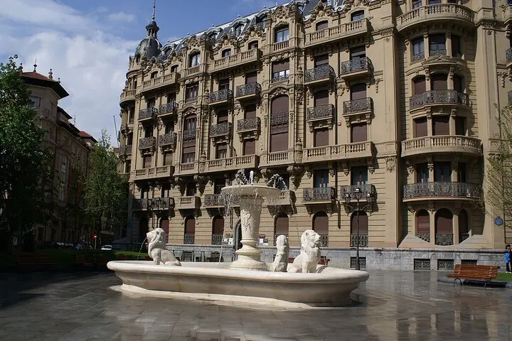 Exclusivo tour privado a pie por Bilbao