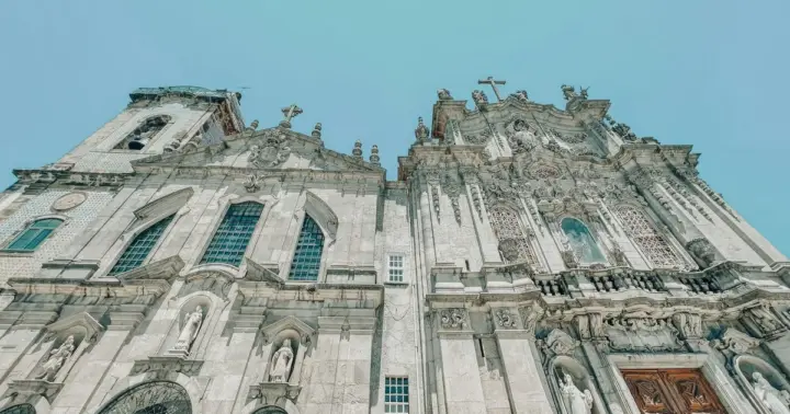 Porto: Porto Cathedral Ticket & City Highlights Audio Tour