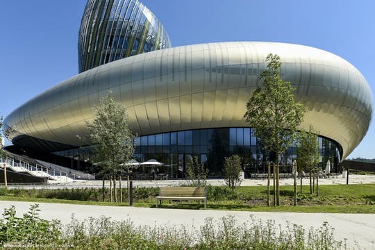 Ticket to La Cité du Vin with Wine Tasting