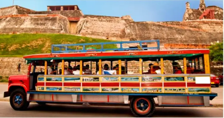 CITY TOUR IN TYPICAL CHIVA Cartagena
