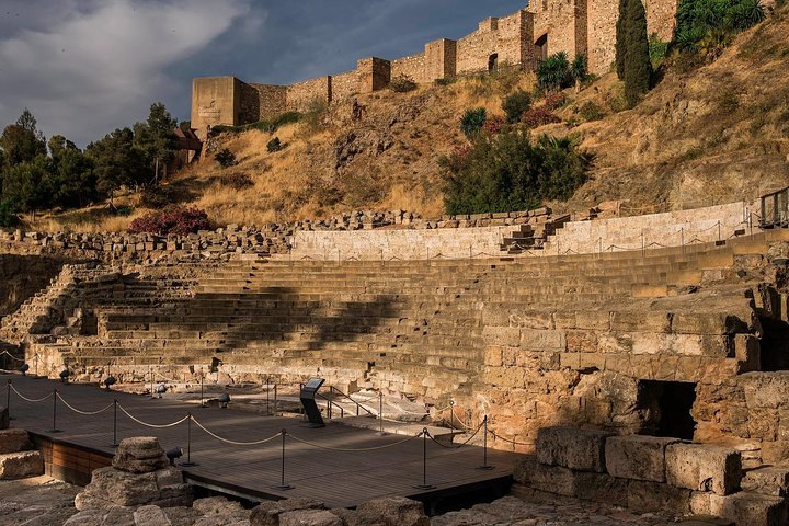 Recorrido de 1,5 horas en el Teatro Romano y Alcazaba
