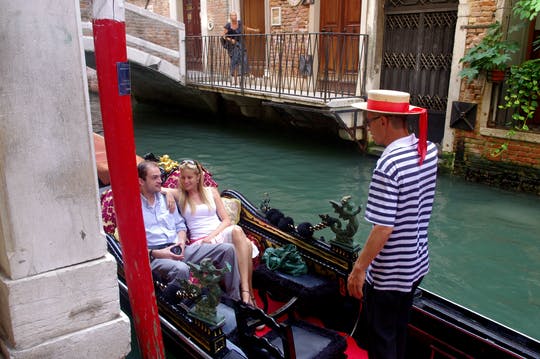 Private Off-the-Beaten-Track Gondola Tour in Venice