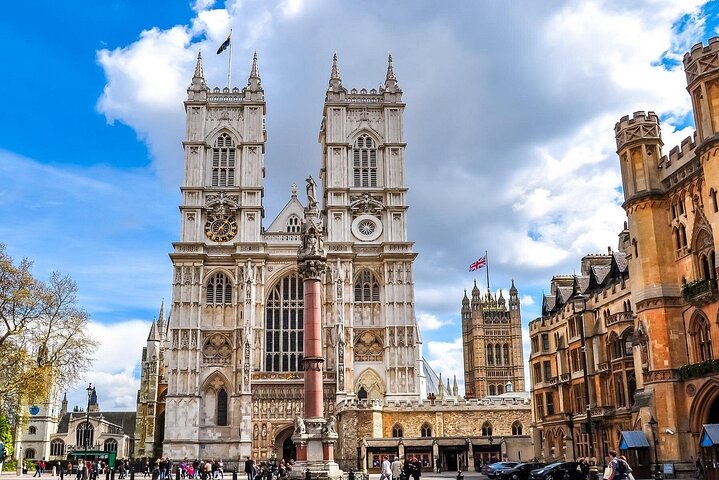 London and Westminster Abbey Tour with Blue Badge Tour Guide
