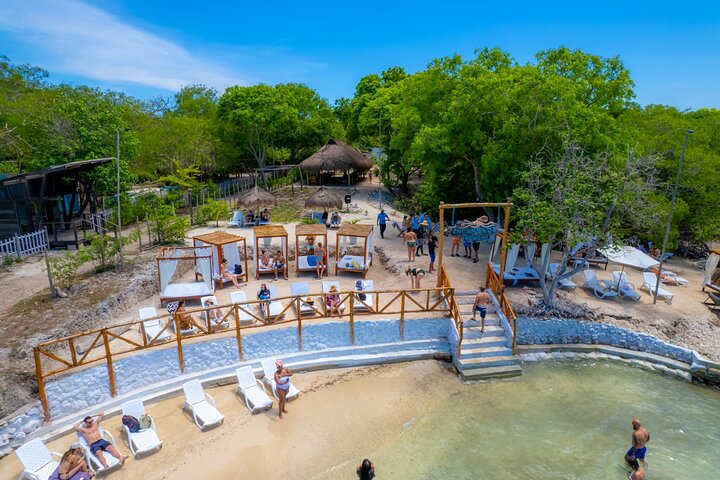 Descubre Isla del Rosario Vive La Experiencia Encantada Beach