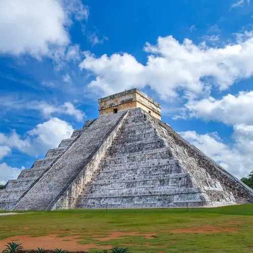 Chichén Itzá: Guided Tour from Cancún + Early Access + Optional Hotel Transfers
