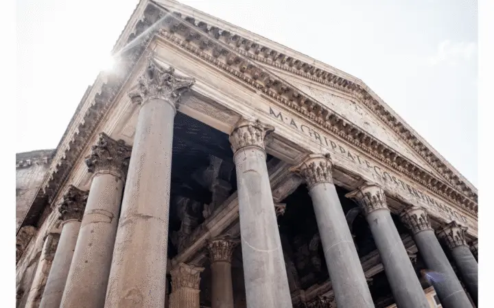 Tour de búsqueda del tesoro en el Panteón de Roma con un arqueólogo