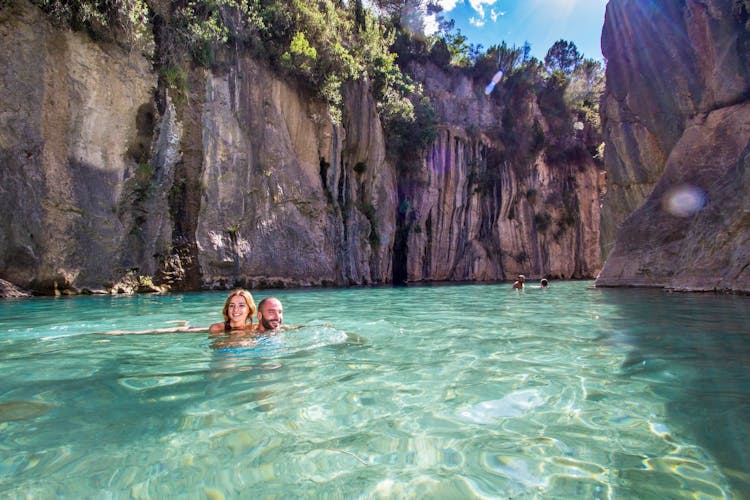 Ruta guiada por Montanejos con piscinas naturales desde Valencia