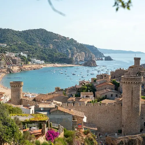 Costa Brava & Tossa de Mar: Guided Tour from Barcelona