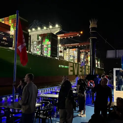 Hamburg: 90-Minute Evening Cruise