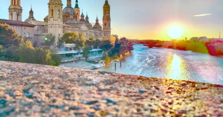 Zaragoza: Historical Tour of the Old District with a Guide