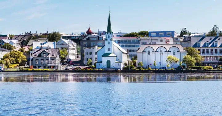 Reykjavík Old Town and Hallgrimskirkja Private Walking Tour