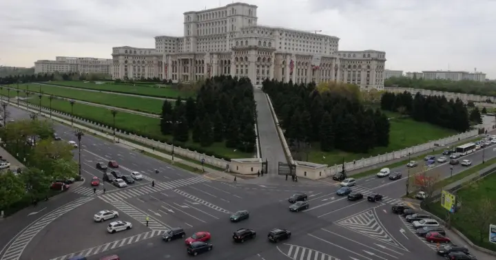 Bucarest: del fascismo al comunismo - Tour a pie