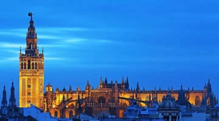 Sevilla: Visita a la Catedral y la Giralda con acceso prioritario