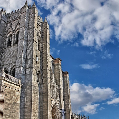 Ávila and Salamanca: Day Trip from Madrid