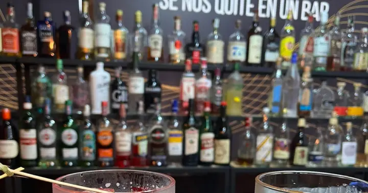 Bogota: Cocktail-Making Class