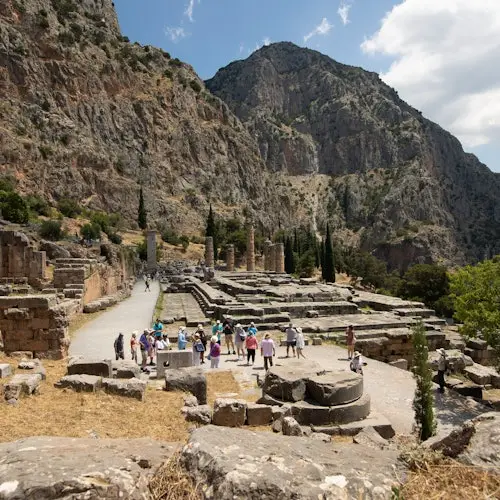 Delfos: Excursión de un día desde Atenas + Pueblo de Arachova