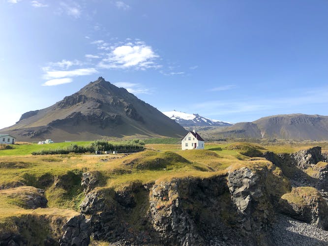 Small group Snæfellsnes peninsula tour