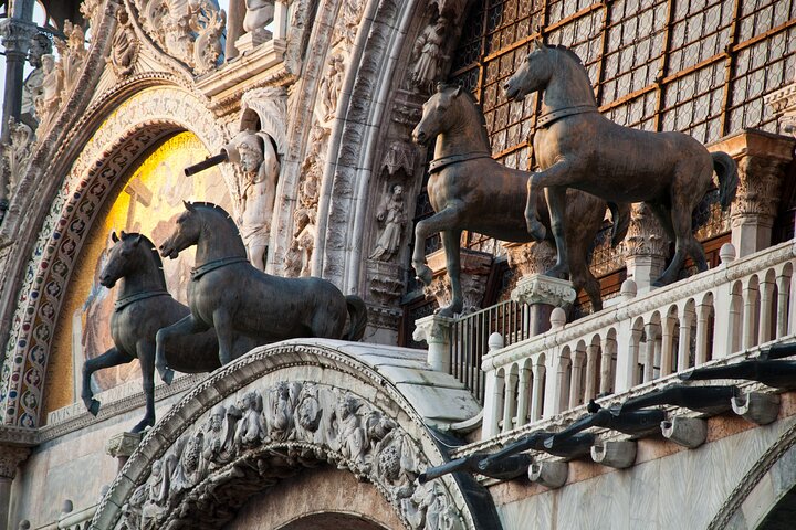 Venice: St.Mark's Basilica & Doge's Palace Tour with Tickets