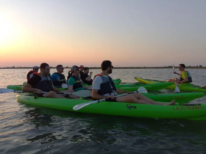 Cavallino: excursión en kayak al atardecer por la laguna veneciana