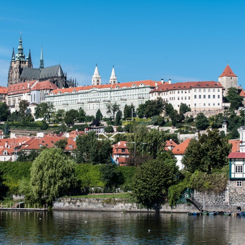 Palacio Lobkowicz + Concierto de mediodía