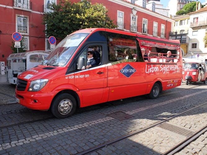 48-Hour Lisbon and Cascais Hop-On Hop-Off Bus and Boat Tour