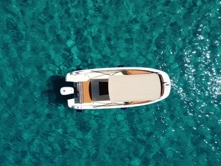 Mallorca: 3-Hour Private Boat Experience on an Invictus 190