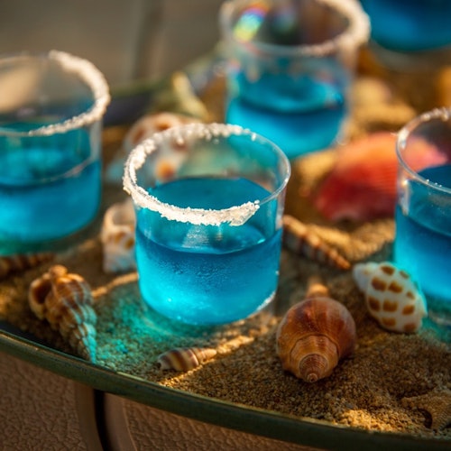 Barcelona: Taller Premium de Vela con Cócteles para Grupos Reducidos