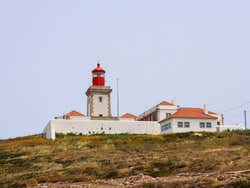 Excursión a Sintra y Cascais + Visita a una bodega